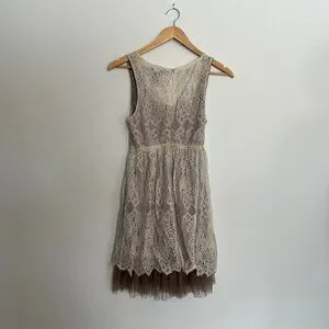 chinese dress ladies The Gwendolyn Dress in White Chantilly Lace 00 / White Chantilly Lace